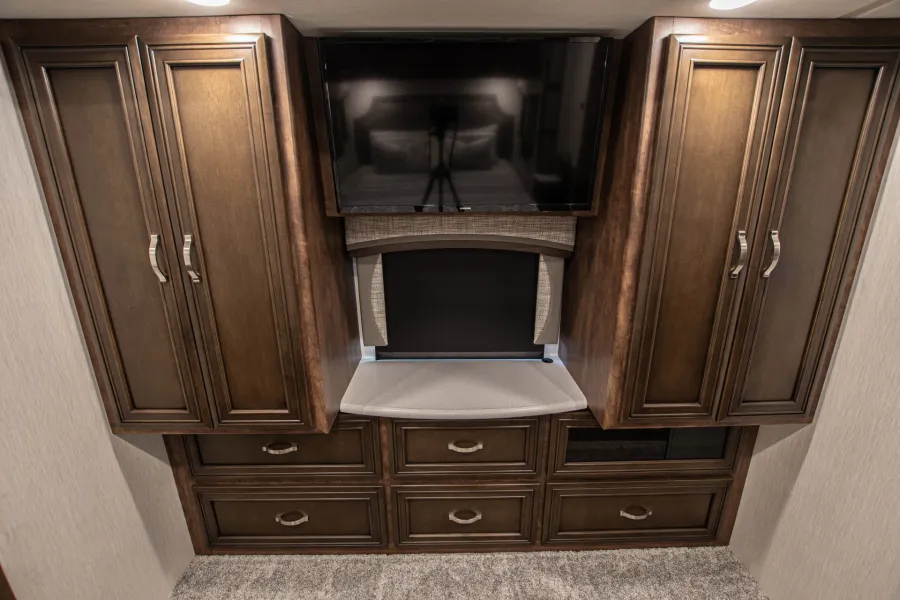 2024 Newmar Kountry Star 3709 | Photo 21 of 25