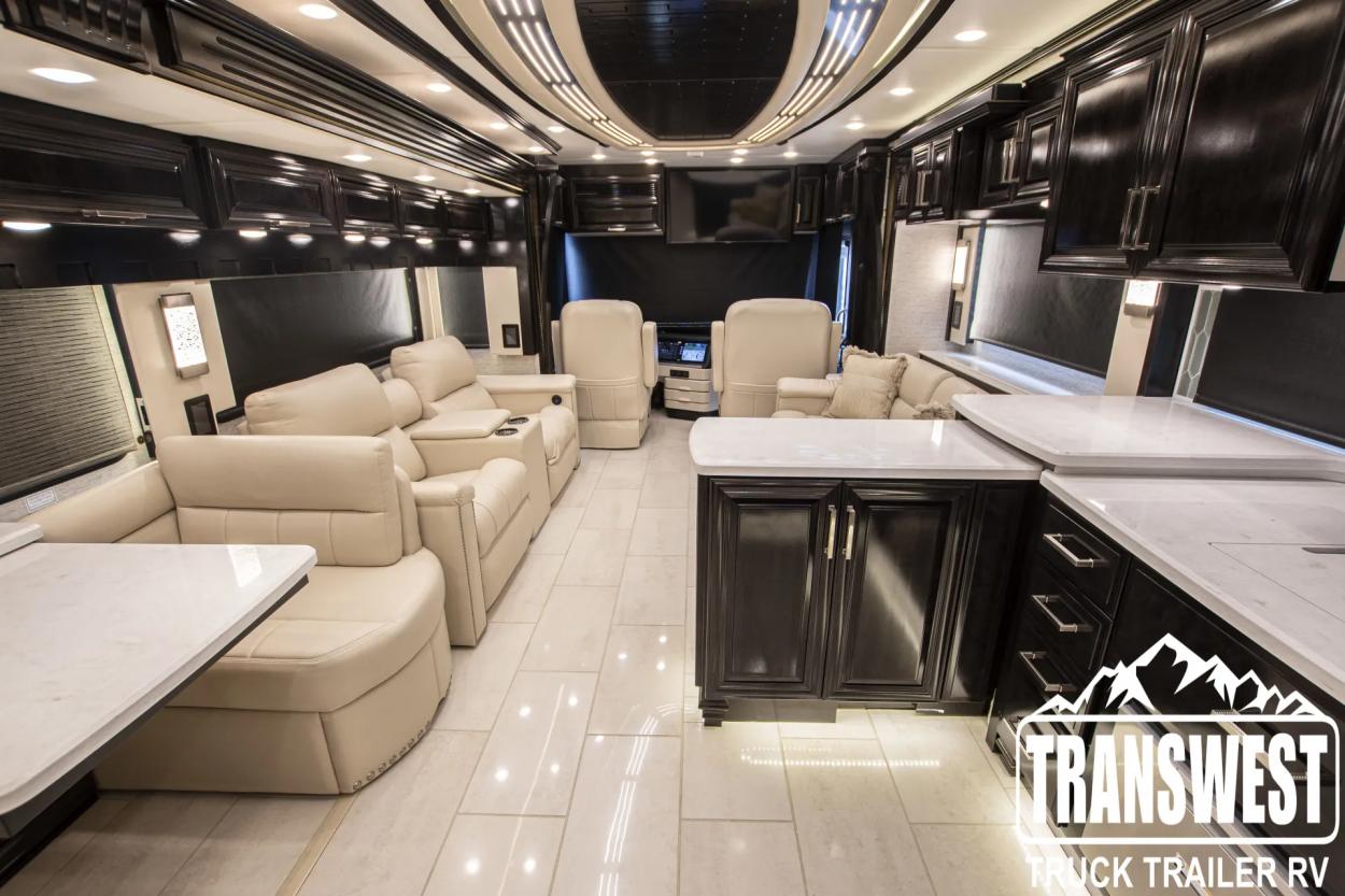 2023 Newmar London Aire 4569 | Photo 11 of 36