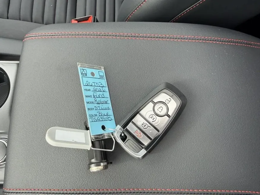 2026 Ford Explorer | Photo 23 of 29