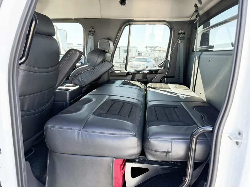 2025 Freightliner M2 106 Plus Summit Hauler | Photo 11 of 22