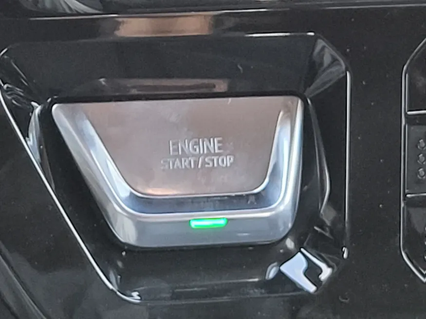 2026 GMC Sierra 2500HD AT4 | Photo 18 of 32