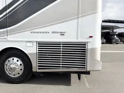 2026 Newmar Dutch Star 4081 | Thumbnail Photo 28 of 30