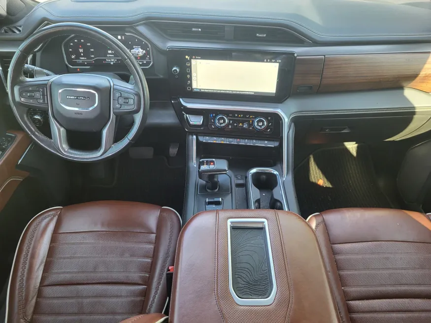 2022 GMC Sierra 1500 Denali Ultimate | Photo 22 of 26