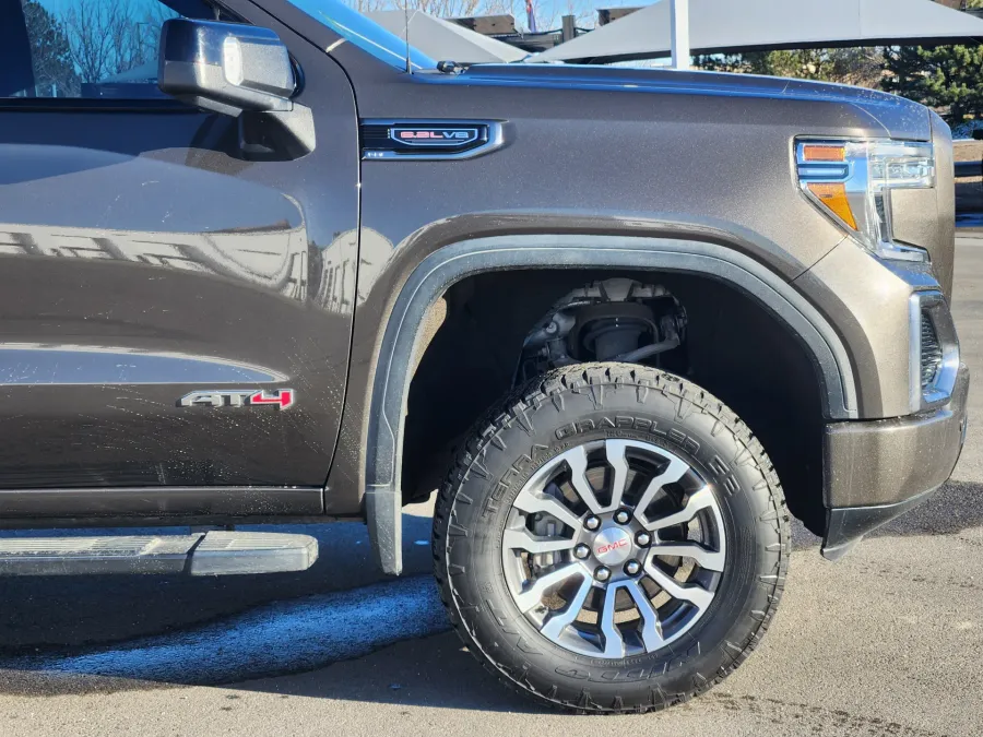 2019 GMC Sierra 1500 AT4 | Photo 4 of 21