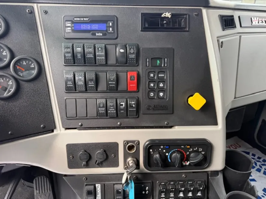 2019 Western Star 4700SF | Photo 13 of 14