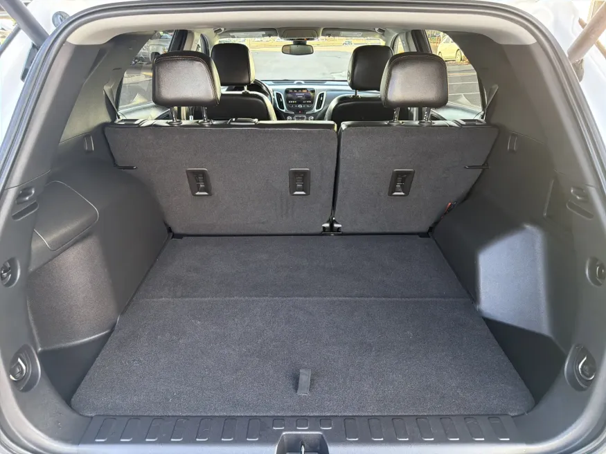 2021 Chevrolet Equinox LT | Photo 8 of 21