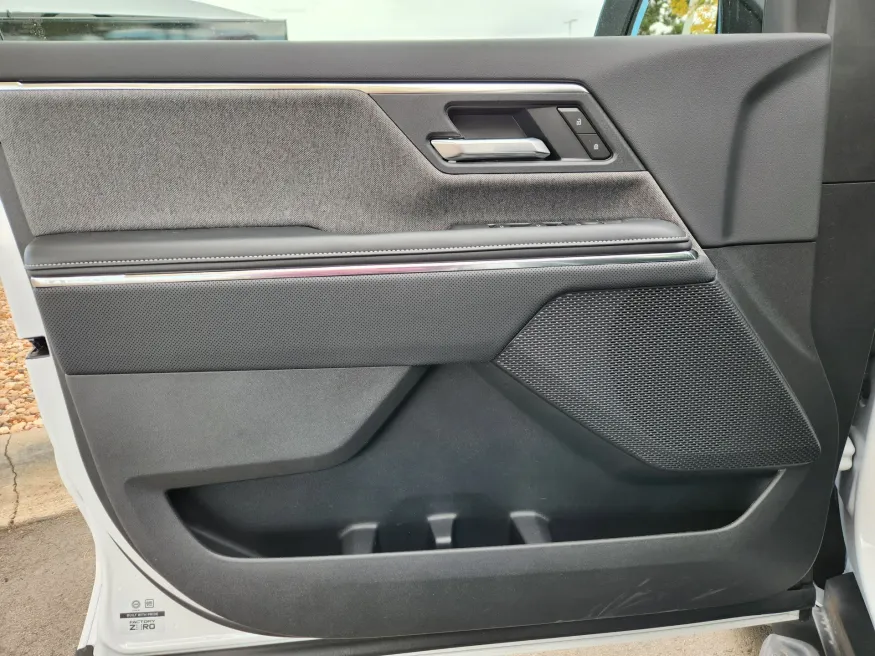 2026 GMC Sierra EV Standard Range Elevation | Photo 5 of 28