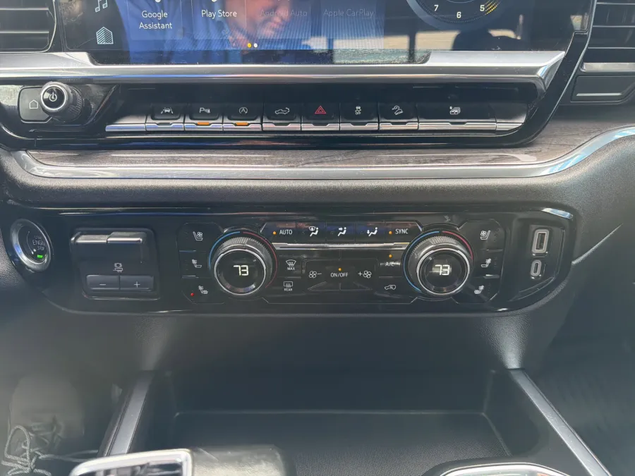 2024 Chevrolet Silverado 1500 LTZ | Photo 17 of 20