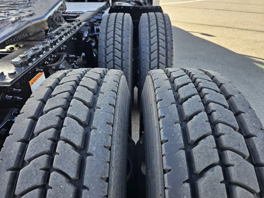 2024 Freightliner Cascadia | Photo 14 of 22