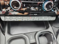 2025 GMC Sierra 2500HD AT4 | Thumbnail Photo 27 of 32