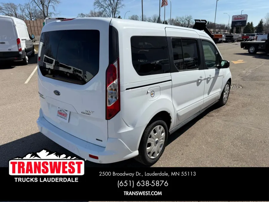 2020 Ford Transit Connect XLT | Photo 13 of 22