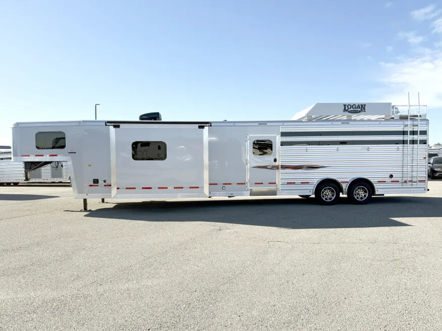 2026 Logan Coach Select 814 Stock Combo | Photo 19 of 25