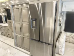 2027 Newmar London Aire 4569 | Thumbnail Photo 18 of 45