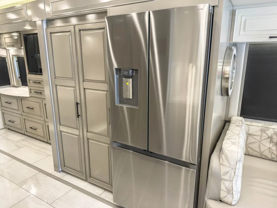2027 Newmar London Aire 4569 | Photo 18 of 45