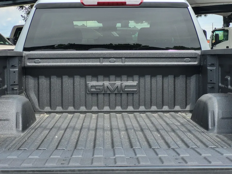 2026 GMC Sierra 1500 Elevation | Photo 23 of 24