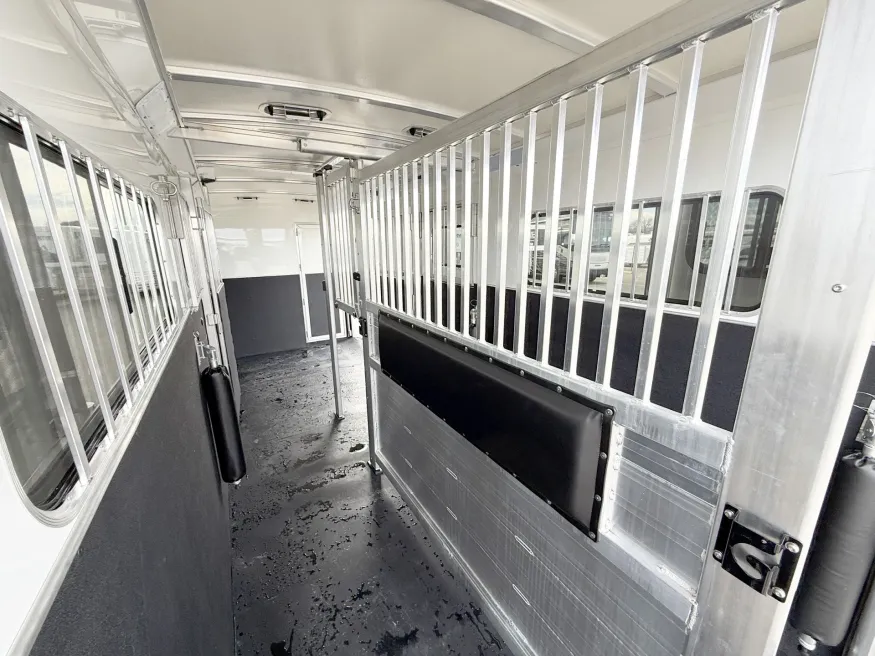 2026 Cimarron Norstar Warmblood 2 + 1 | Photo 15 of 21