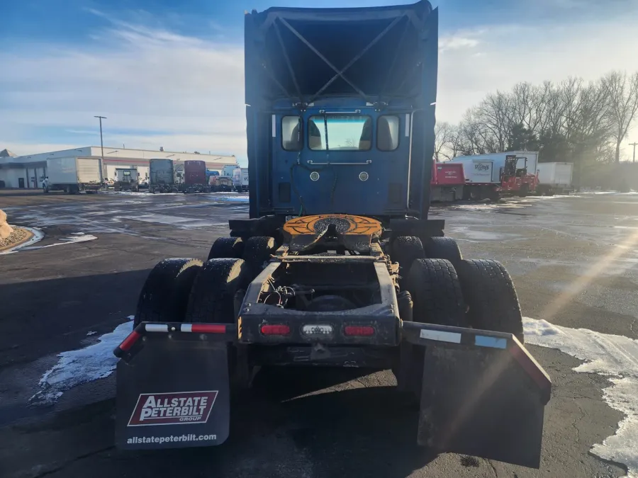 2018 Peterbilt 579 | Photo 5 of 12