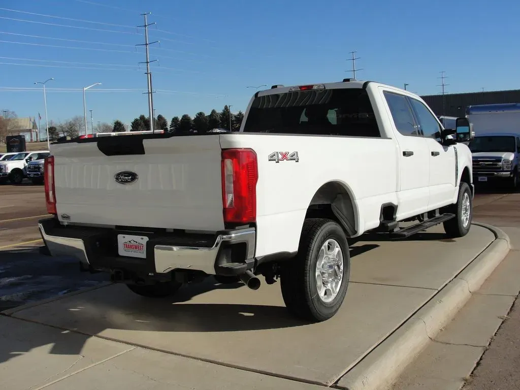 2026 Ford Super Duty F-350 XLT | Photo 4 of 12