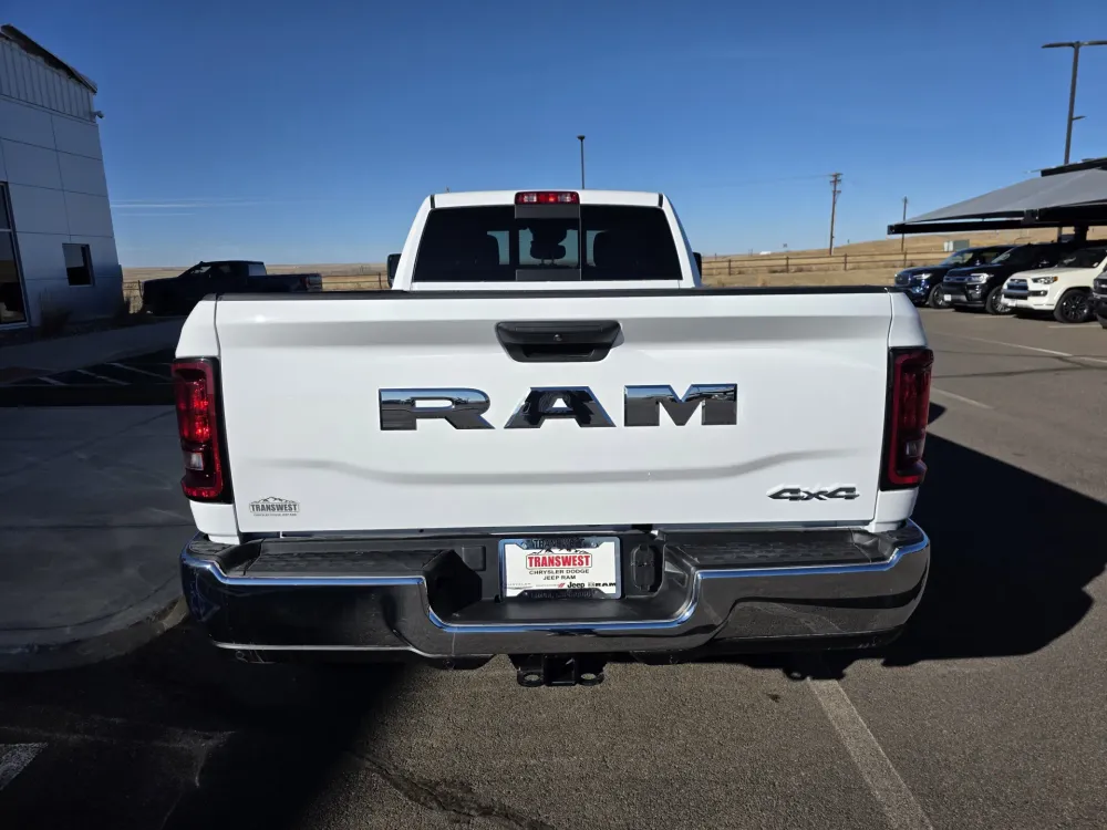 2026 RAM 3500 Tradesman - Photo 6