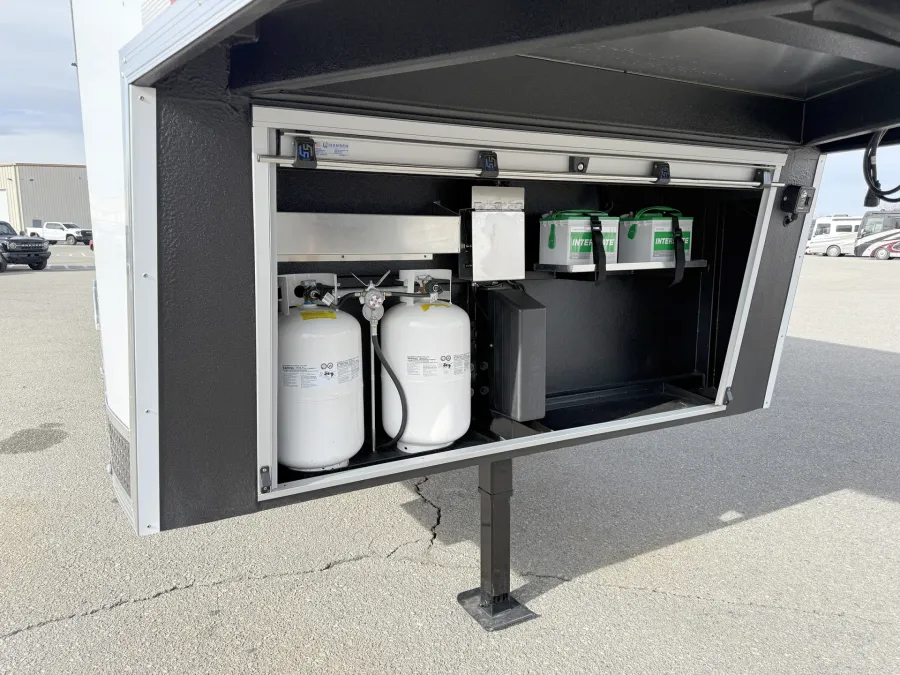 2026 Logan Coach Horse Power Burandt Edition | Photo 25 of 24