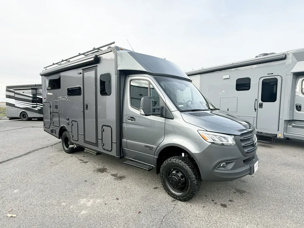 2026 Winnebago EKKO 23B