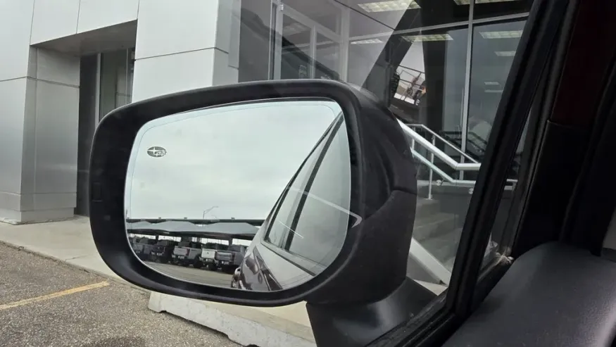 2024 Subaru Forester | Photo 11 of 32