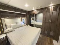 2023 Newmar Bay Star 3408 | Thumbnail Photo 23 of 38