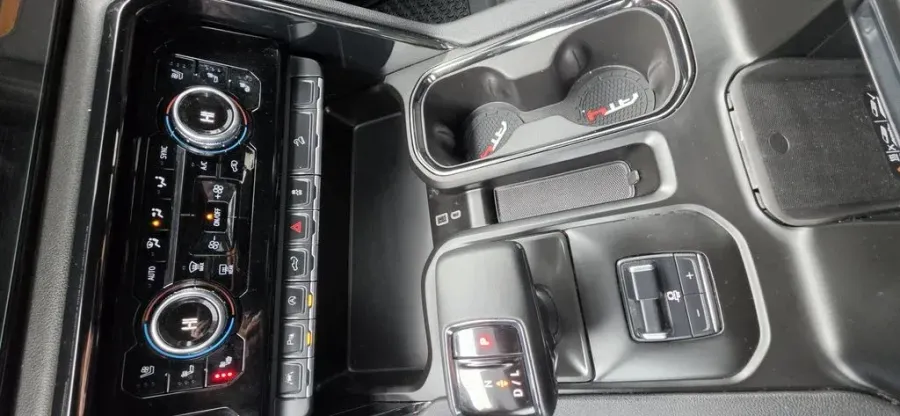 2024 GMC Sierra 1500 | Photo 24 of 32