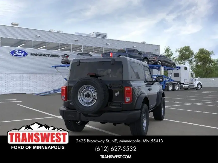 2026 Ford Bronco Base | Photo 7 of 25
