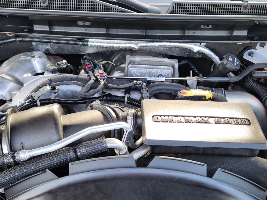 2022 GMC Sierra 2500HD AT4 | Photo 19 of 20