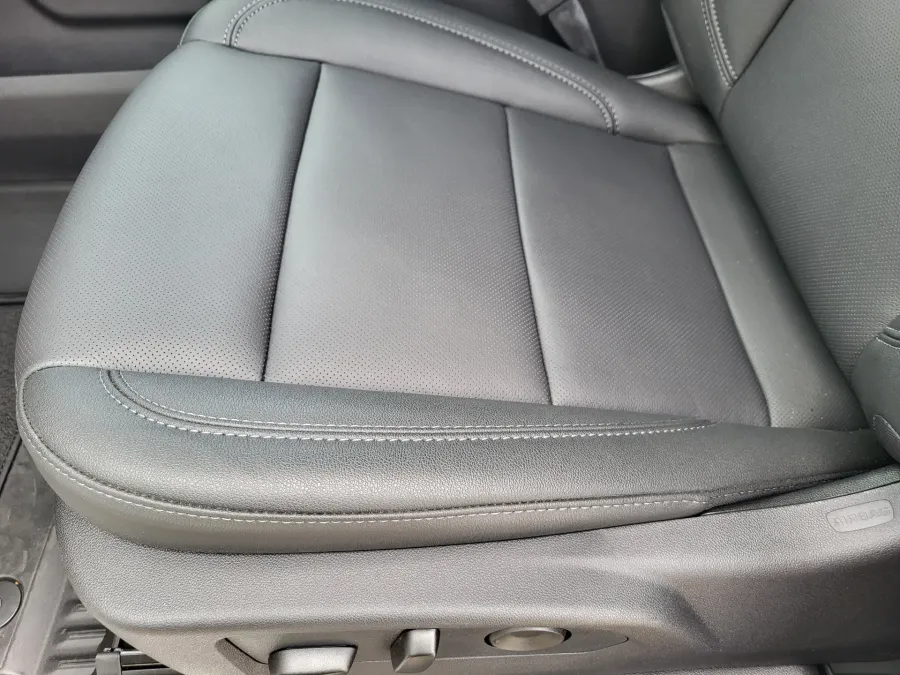 2026 GMC Sierra 1500 SLT | Photo 20 of 26
