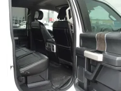 2020 Ford Super Duty F-350 Lariat | Thumbnail Photo 18 of 38