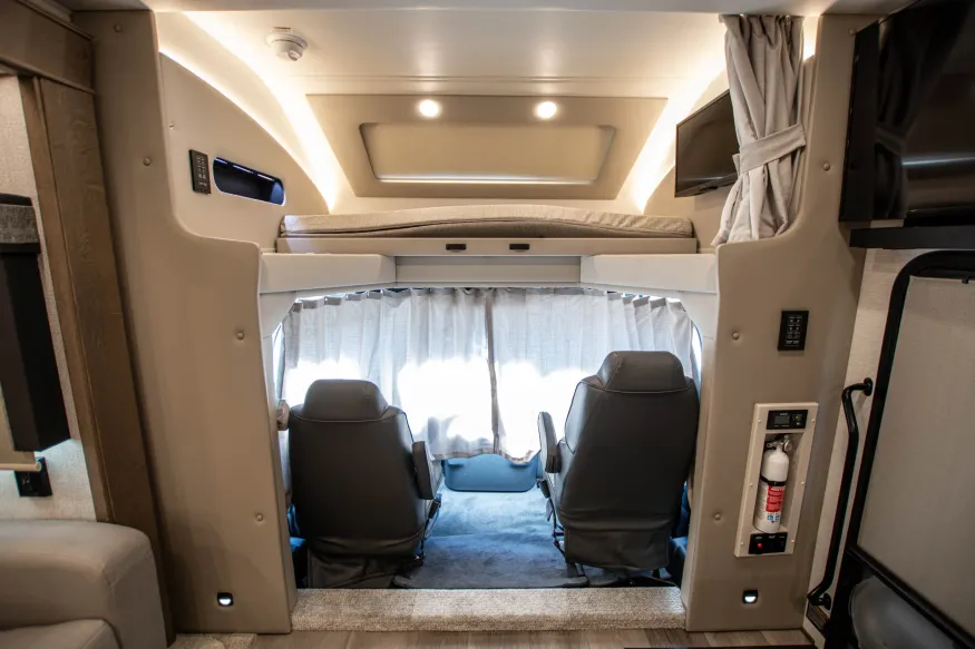 2026 Renegade Valencia 36SB | Photo 10 of 19