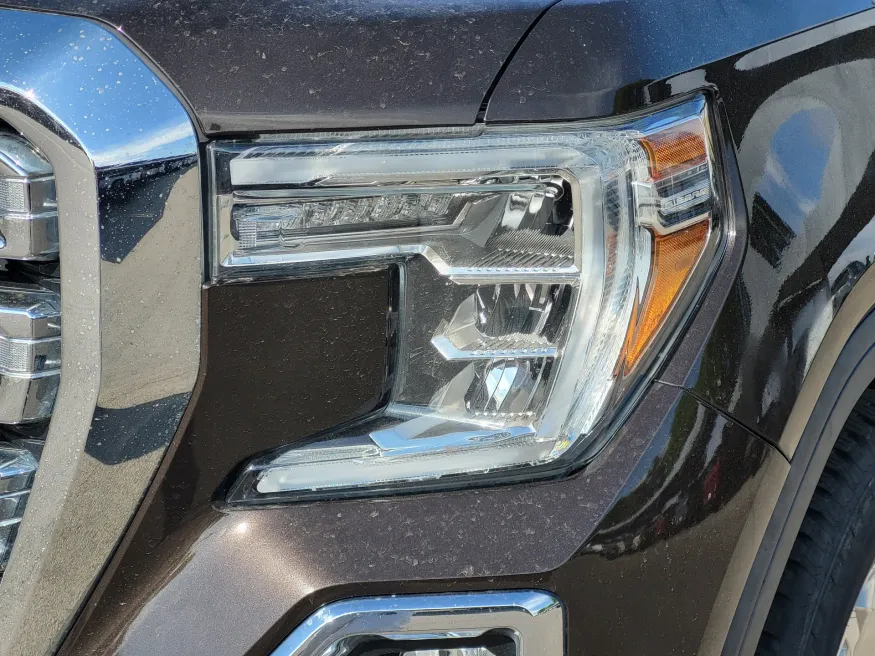 2019 GMC Sierra 1500 SLT | Photo 7 of 25