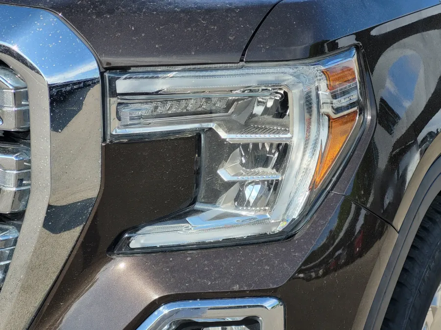 2019 GMC Sierra 1500 SLT | Photo 7 of 25