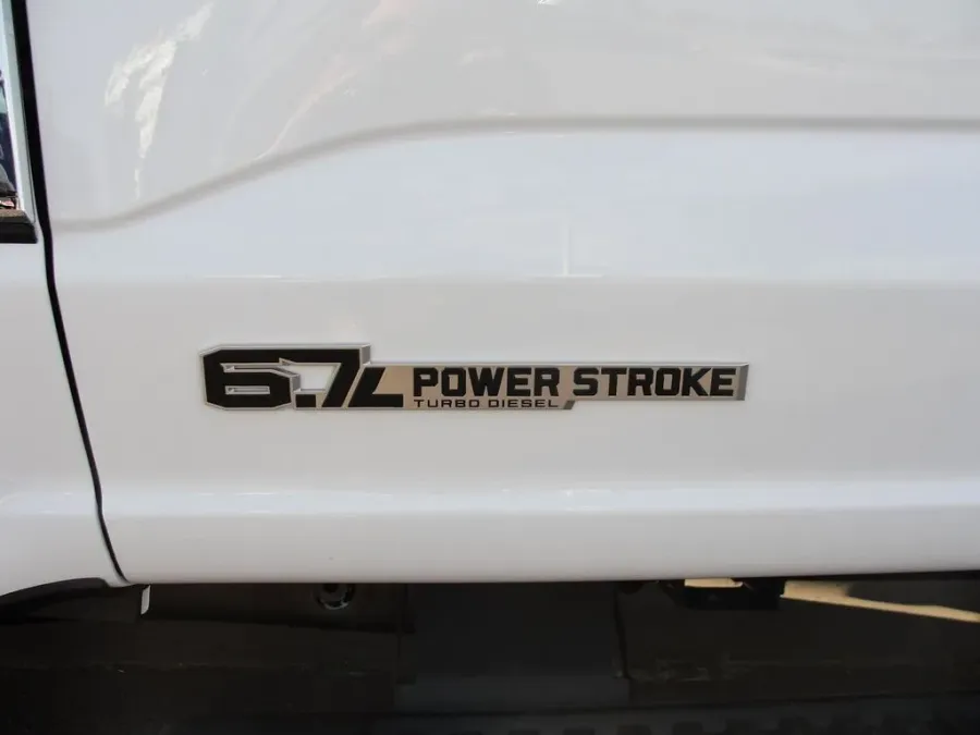 2026 Ford Super Duty F-350 XL | Photo 12 of 32