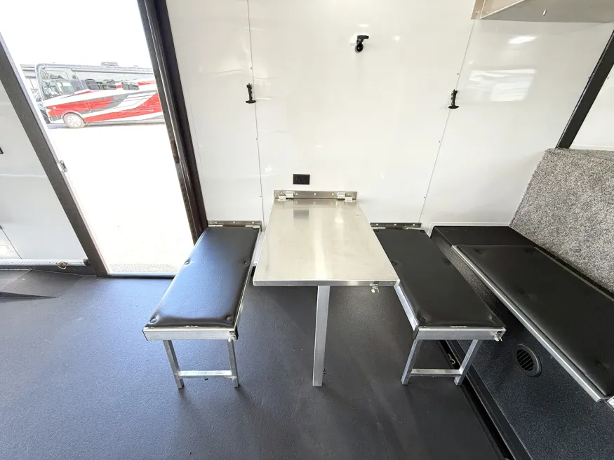 2026 Logan Coach Horse Power Burandt Edition | Photo 13 of 24