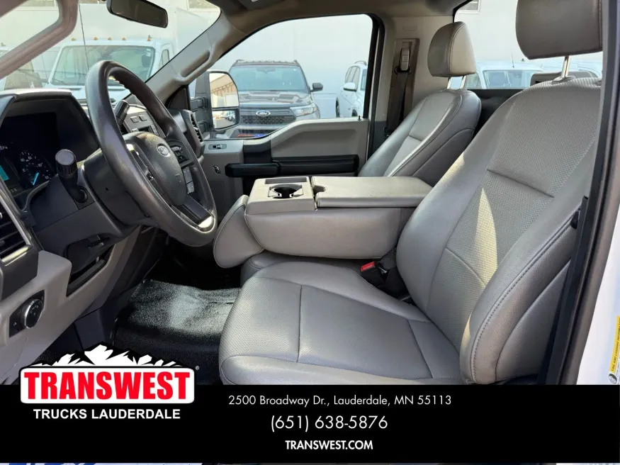 2022 Ford Super Duty F-350 XL | Photo 4 of 18