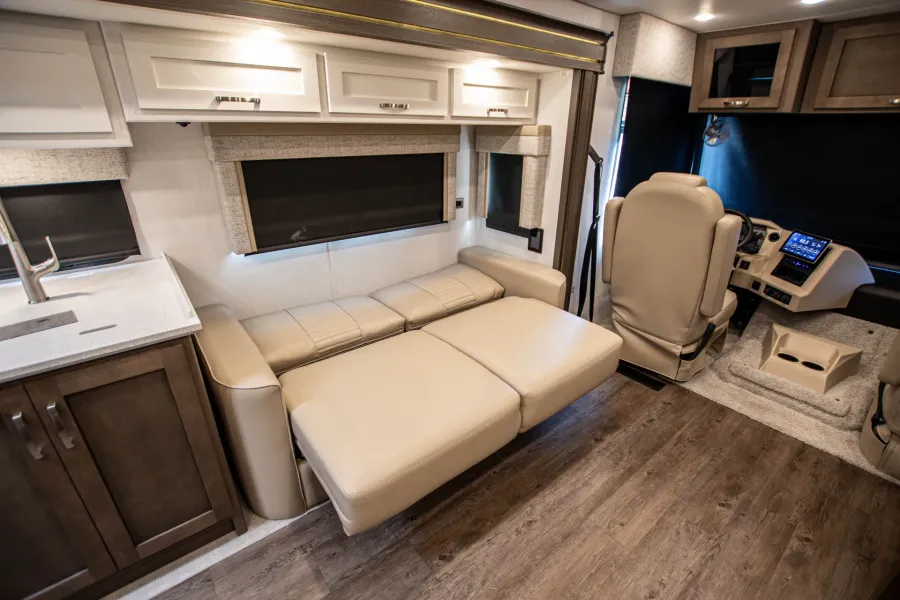 2026 Newmar Bay Star Sport 3225 | Photo 16 of 25