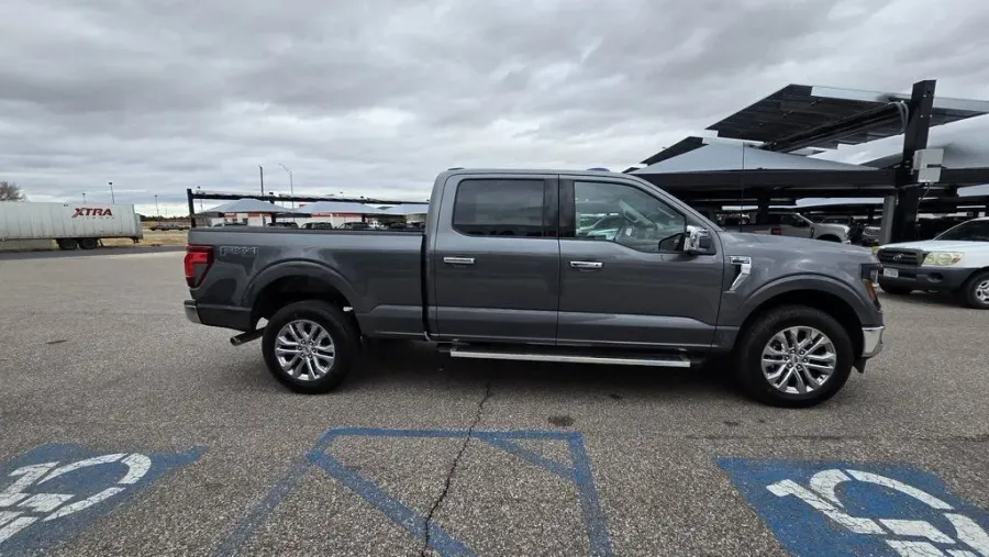 2026 Ford F-150 | Photo 4 of 30