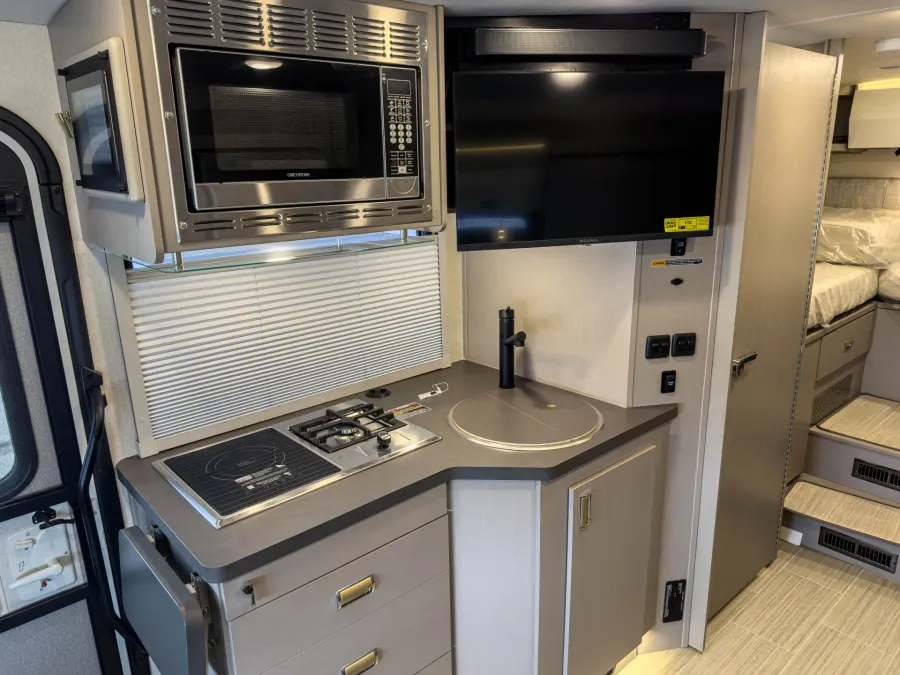 2027 Winnebago Navion 24R | Photo 16 of 29