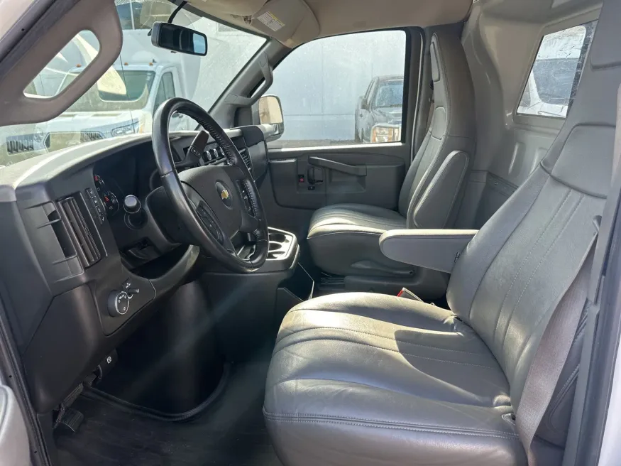 2021 Chevrolet Express | Photo 3 of 9