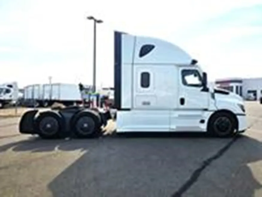 2026 Freightliner PJ126SLP | Photo 27 of 45