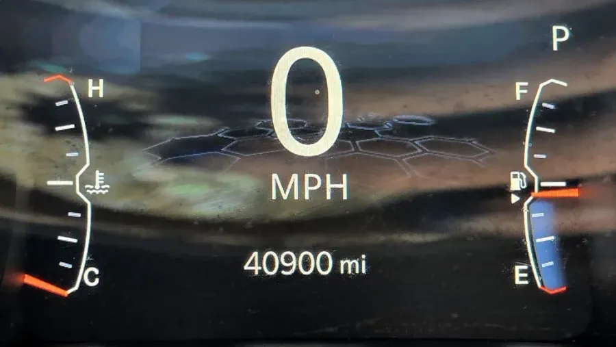 2024 Jeep Compass | Photo 18 of 29