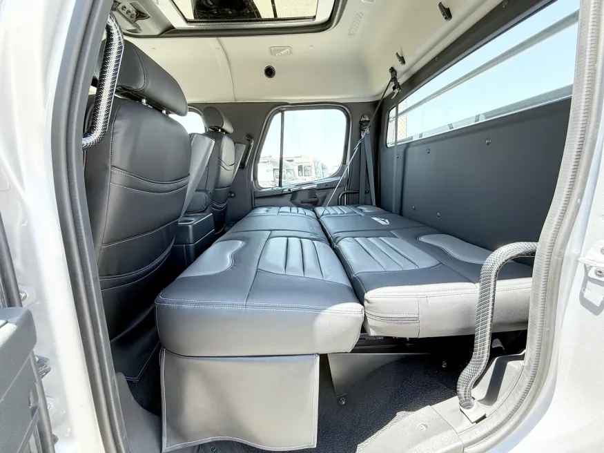 2025 Freightliner M2 106 Plus Summit Hauler | Photo 12 of 25