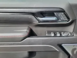 2026 GMC Sierra 2500HD AT4X | Thumbnail Photo 18 of 25