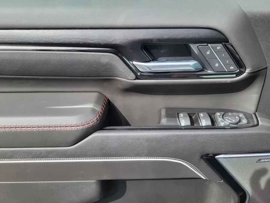 2026 GMC Sierra 2500HD AT4X | Photo 18 of 25