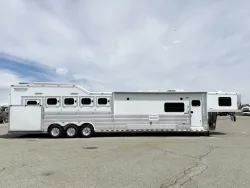2019 Twister 5HLQ | Thumbnail Photo 2 of 27
