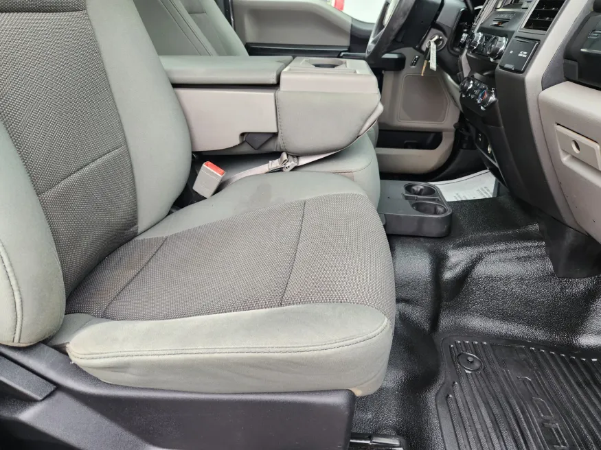 2019 Ford Super Duty F-350 SRW | Photo 18 of 30