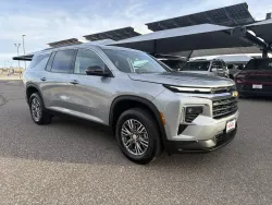 2025 Chevrolet Traverse AWD LT | Thumbnail Photo 6 of 22